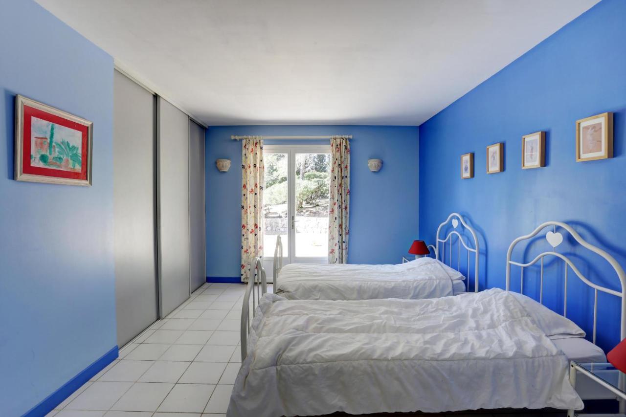Villa 8 Pers, Climatisee, Piscine Chauffee, Un Havre De Paix Sous Les Pins Parasols Roquebrune-sur Argens Dış mekan fotoğraf